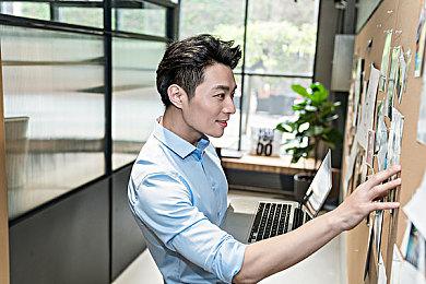 策略桌游《粗暴的正义84》PC版现已正式发售